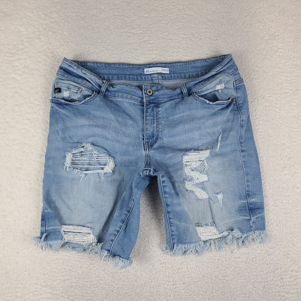 KanCan Jean Shorts Womens 14 Light Wash Distress Fray 9" Inseam Blue Denim